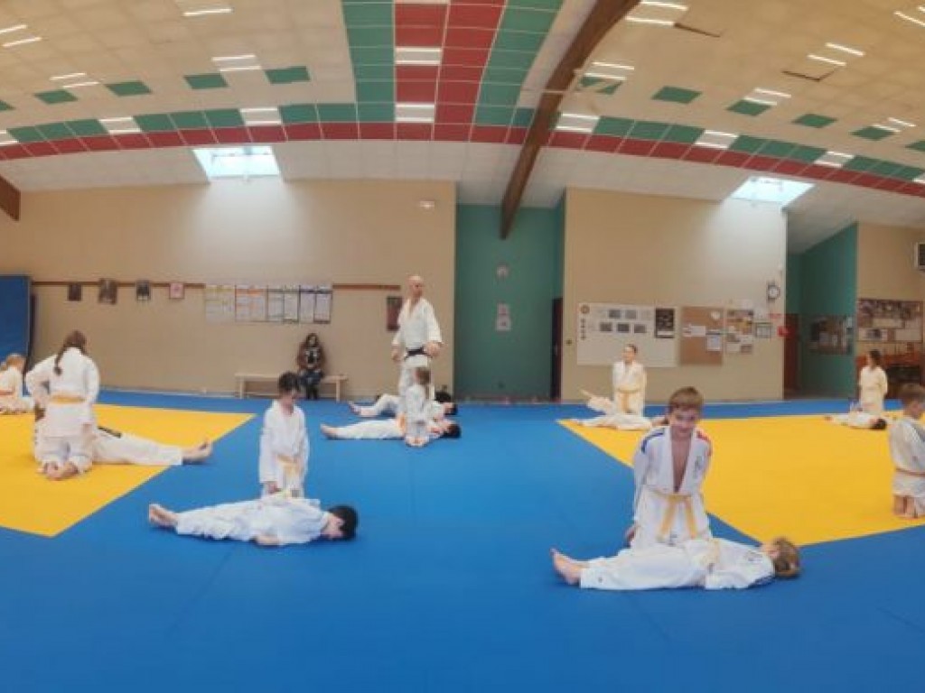 Image de l'actu 'Retour sur la 1ère journée de stage de judo à Pons !'